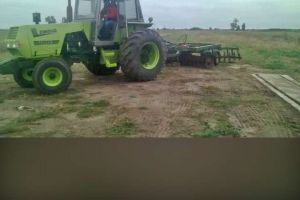 Servicio de movimientos de tierra.rastra